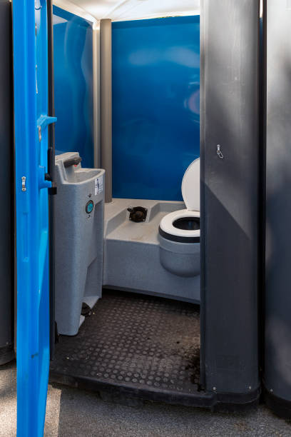 Best Luxury portable toilet rental  in Belcourt, ND